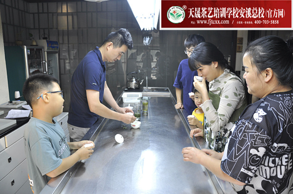 第159期：台湾十八道茶艺分段复习、名茶品鉴之六安瓜片、君山银针(图4)