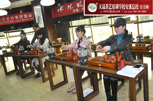 第163期：台湾十八道茶艺茶具展示学习，茶艺形体训练(图2)