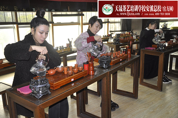 第163期：台湾十八道茶艺分段讲解与训练、茶艺坐姿训练(图2)