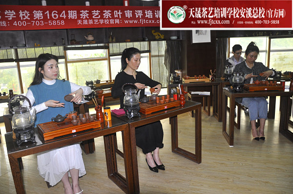 第164期：台湾十八道茶艺茶具展示学习，茶艺形体训练(图3)
