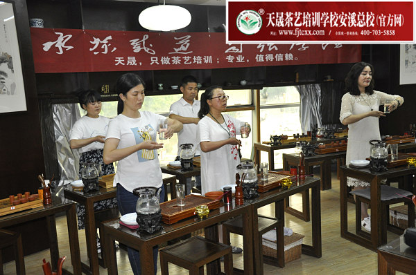 第168期：选修课之绿茶茶艺表演(图2)