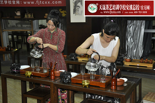 第169期：选修课之绿茶茶艺表演(图2)