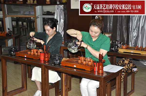 第170期：台湾十八道茶艺分段训练、名茶品鉴之西湖龙井、黄山毛峰、信阳毛尖(图1)