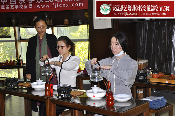 第171期：安溪茶艺之茶具展示学习(图2)