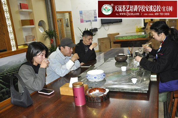 第172期：参观安溪特产城茶企品牌旗舰(图2)