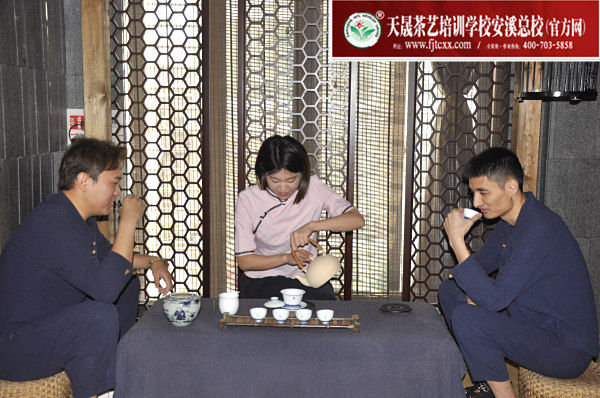 天晟茶艺学校第172期毕业合影留念(图2)