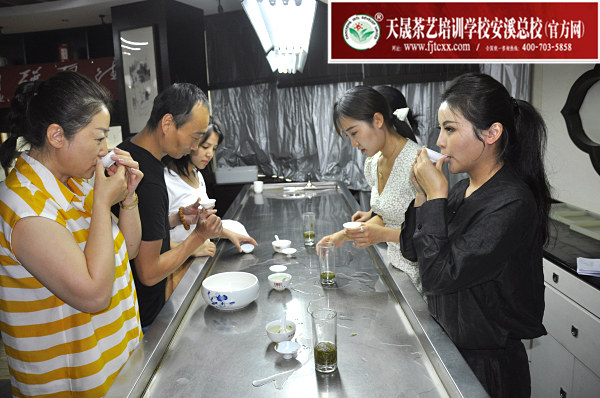 第176期：台湾十八道茶艺分段训练、名茶品鉴之西湖龙井、黄山毛峰、信阳毛尖(图4)
