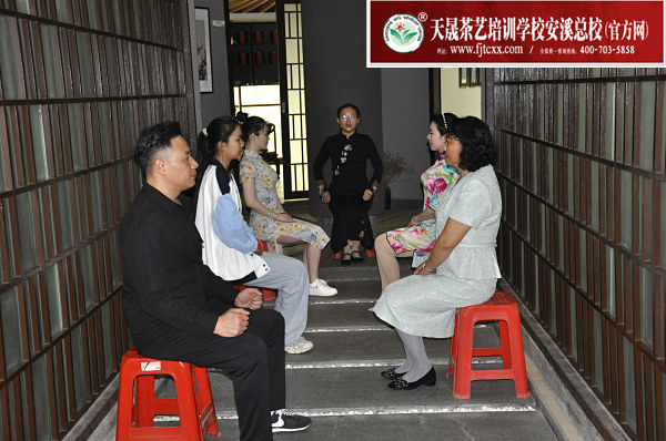 第183期：台湾十八道茶艺分段讲解与训练、茶艺坐姿训练(图4)