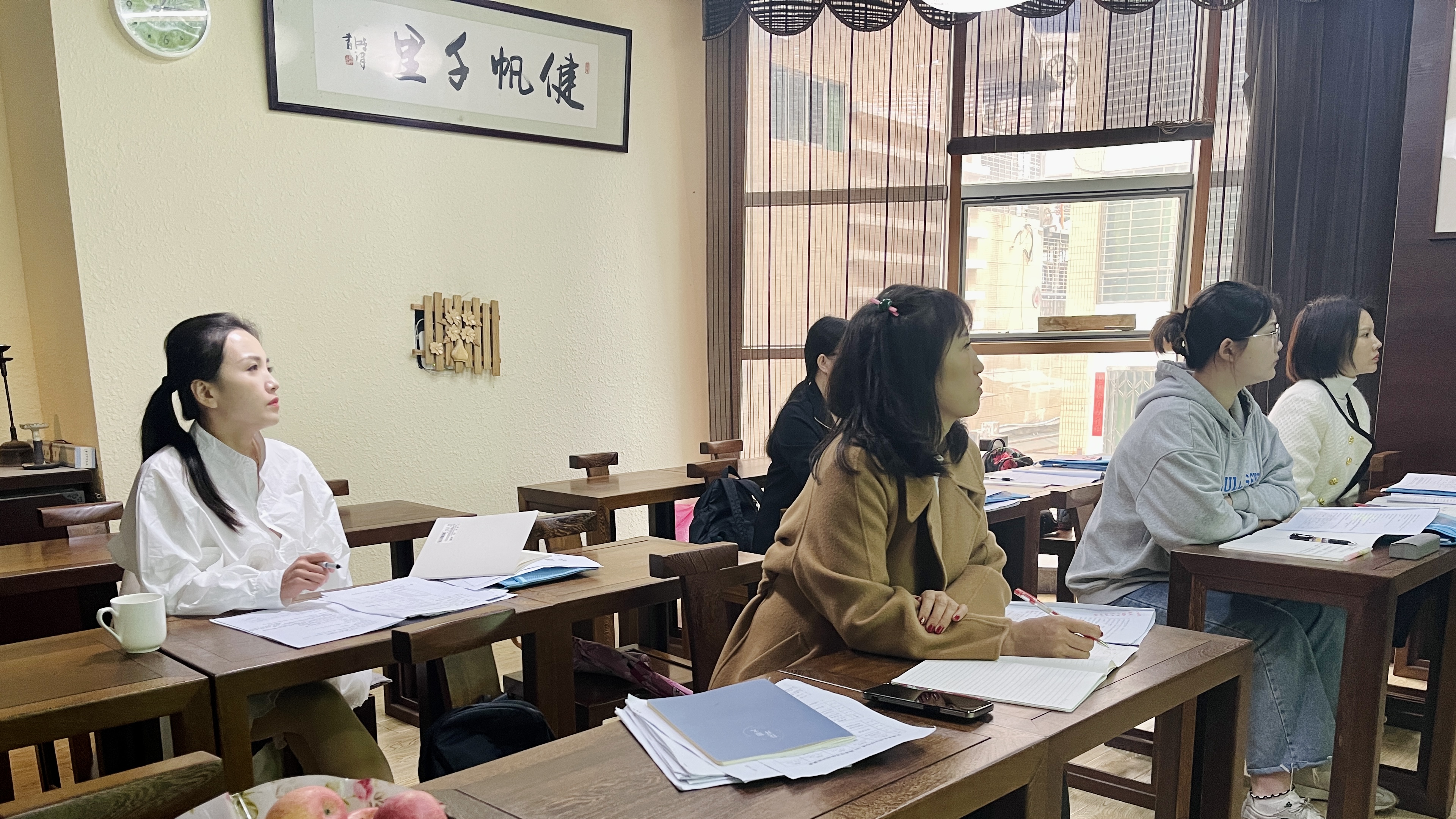 沧州茶艺培训学员问天晟茶艺培训学校：沧州茶艺培训哪里比较正规?(图1)