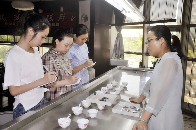 学茶艺哪里有培训，首选天晟茶艺培训学校——2025年中国茶学系统培训班火热报名中(图1)